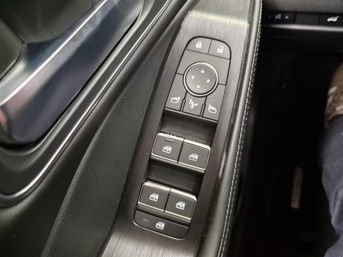 Nissan X-Trail vaihtoauto