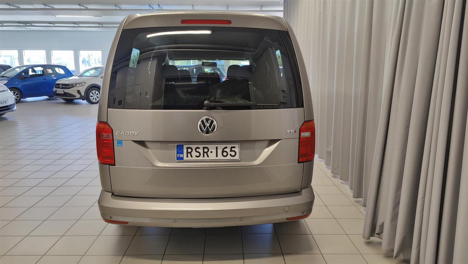 Volkswagen Caddy Maxi vaihtoauto