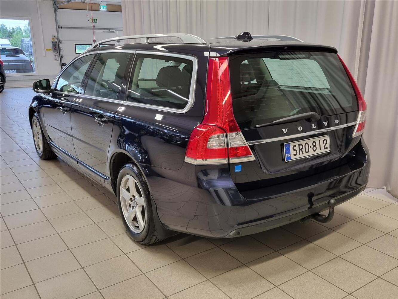 Volvo V70 vaihtoauto