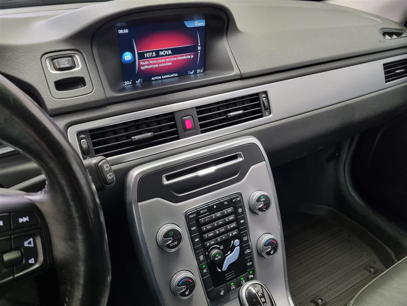 Volvo V70 vaihtoauto