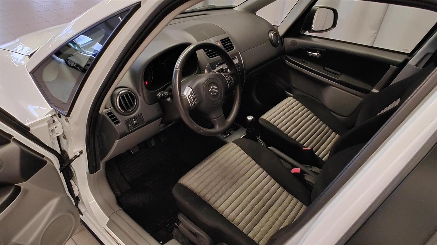 Suzuki SX4 vaihtoauto