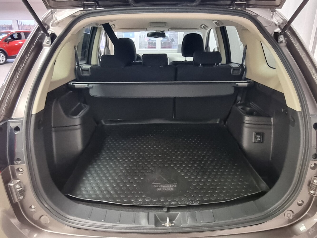 Mitsubishi Outlander vaihtoauto