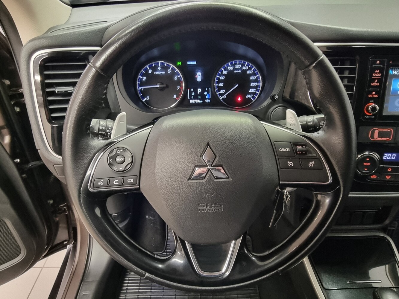 Mitsubishi Outlander vaihtoauto