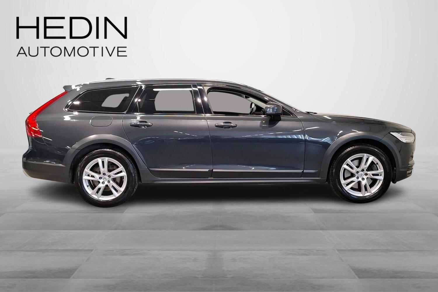 Volvo V90 Cross Country vaihtoauto