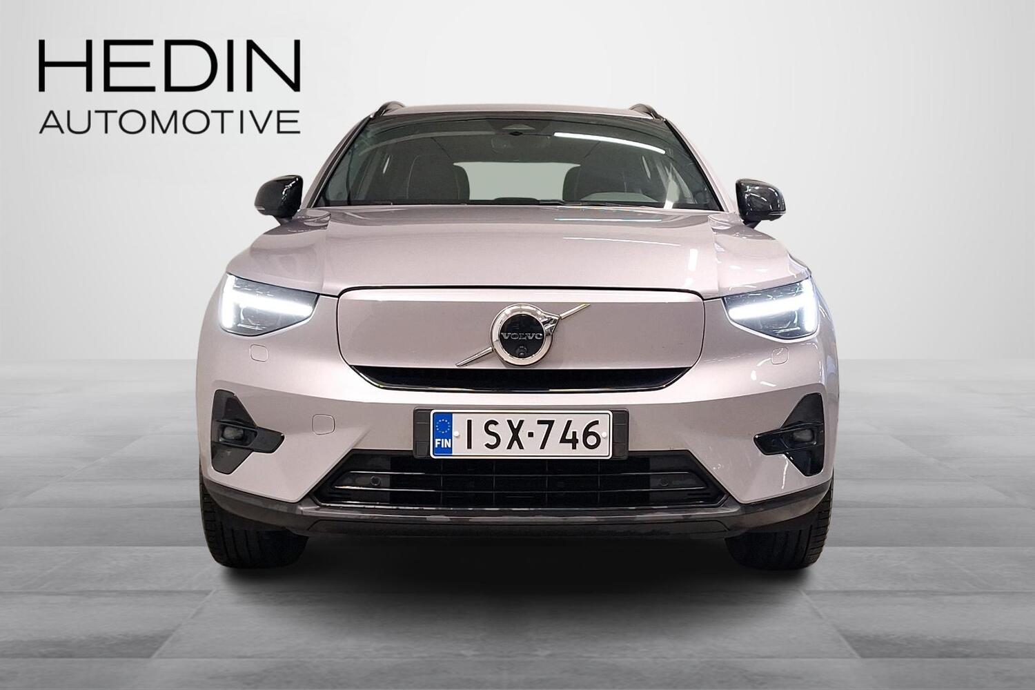 Volvo EX40 vaihtoauto