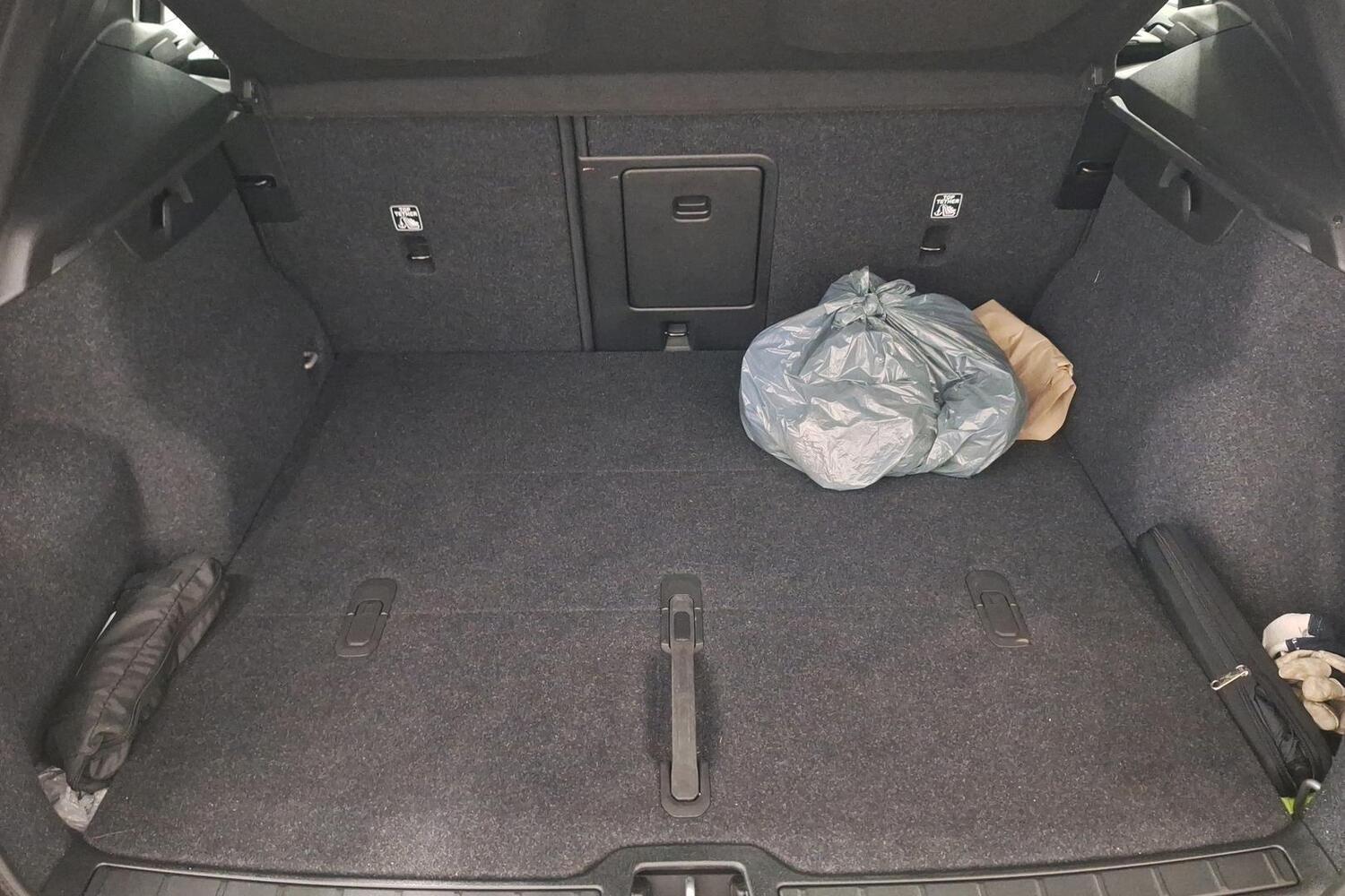 Volvo EX40 vaihtoauto