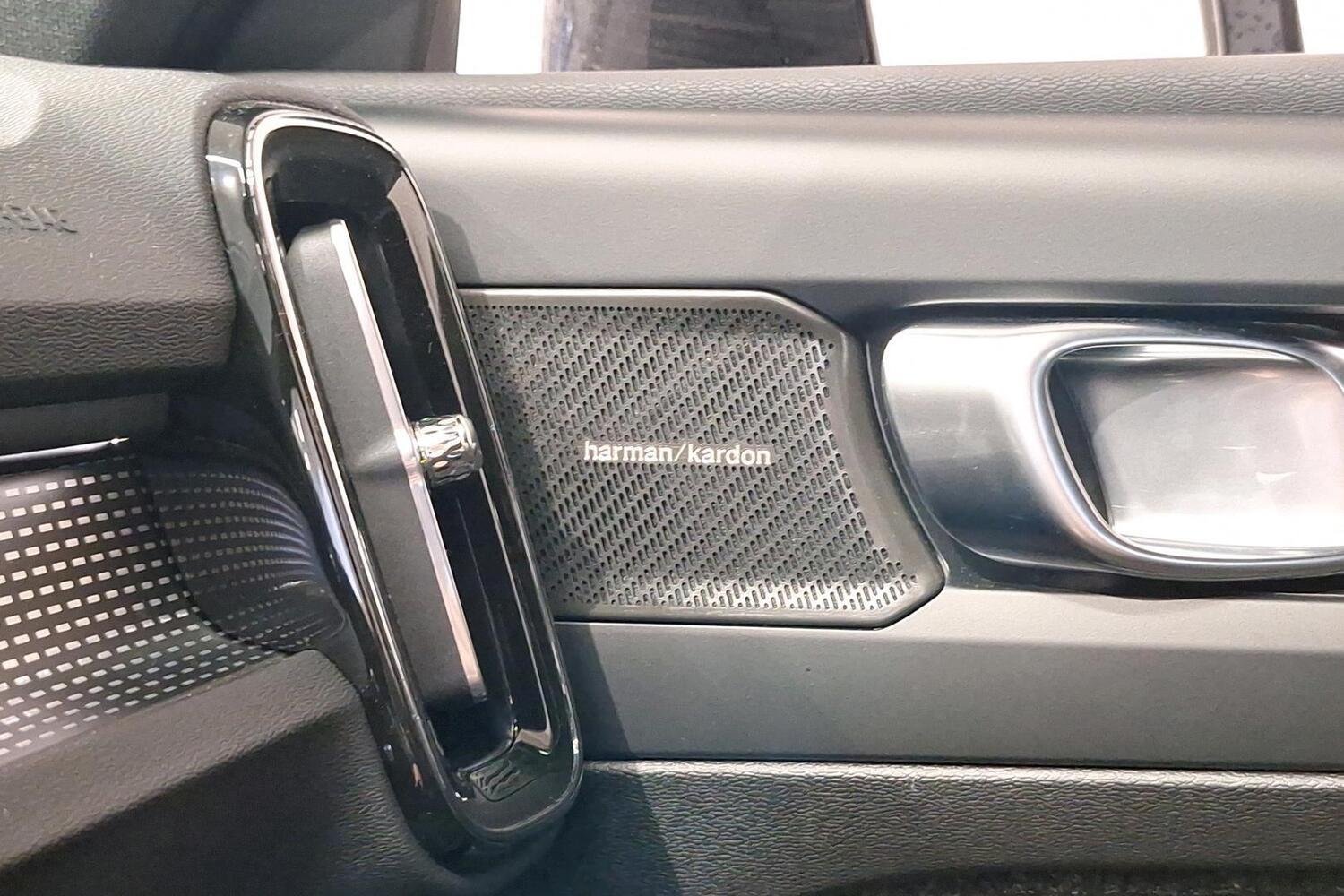 Volvo EX40 vaihtoauto