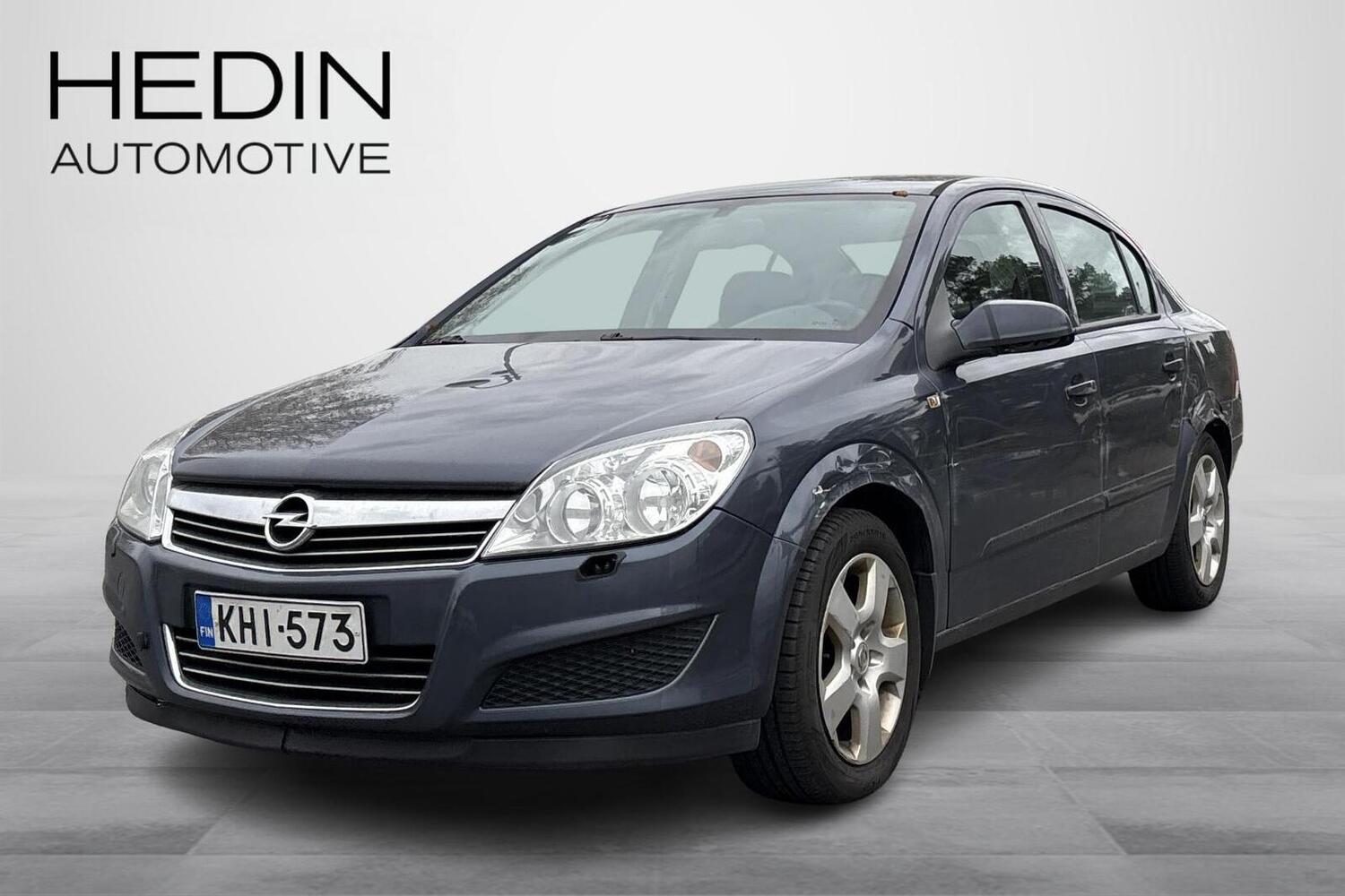 Opel Astra vaihtoauto