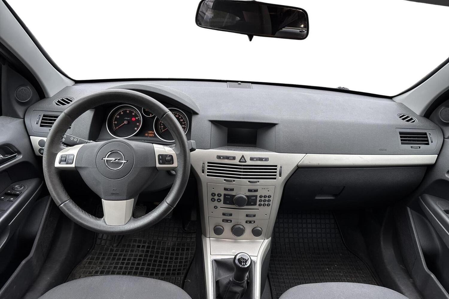 Opel Astra vaihtoauto