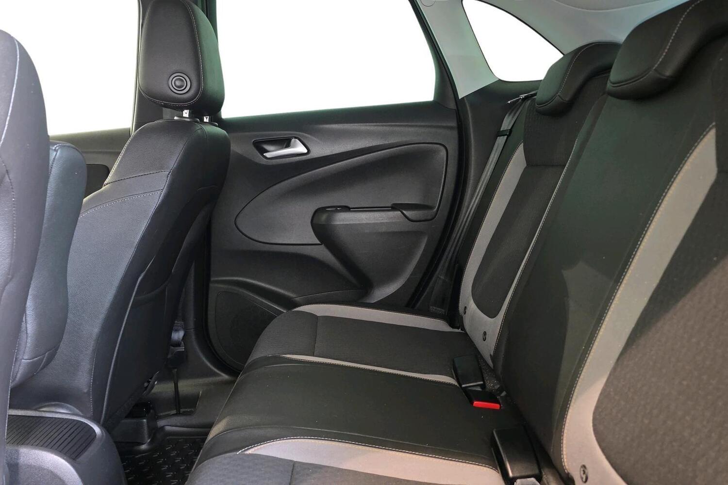 Opel Crossland X vaihtoauto