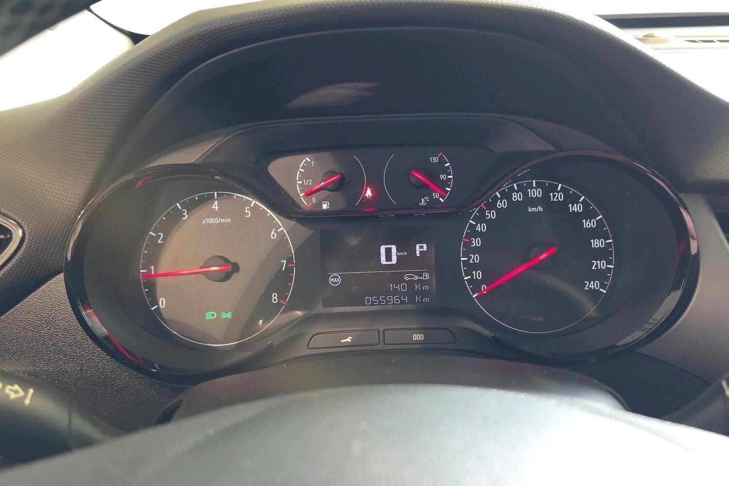 Opel Crossland X vaihtoauto