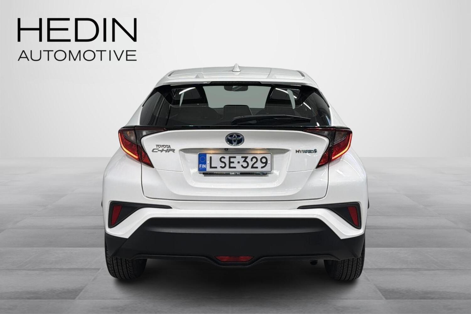 Toyota C-HR vaihtoauto