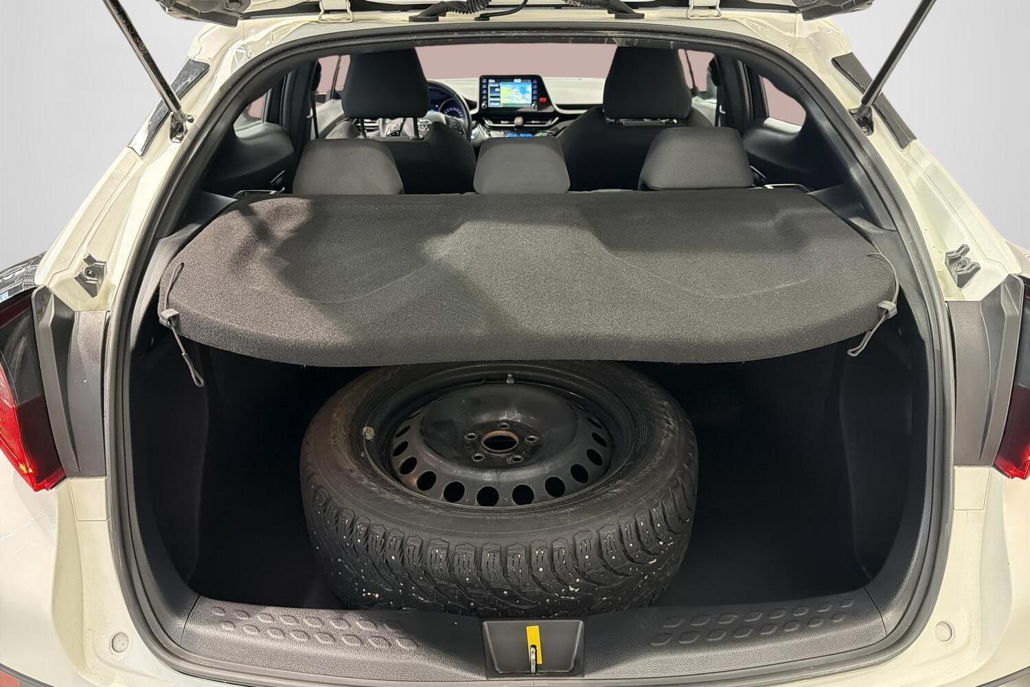 Toyota C-HR vaihtoauto