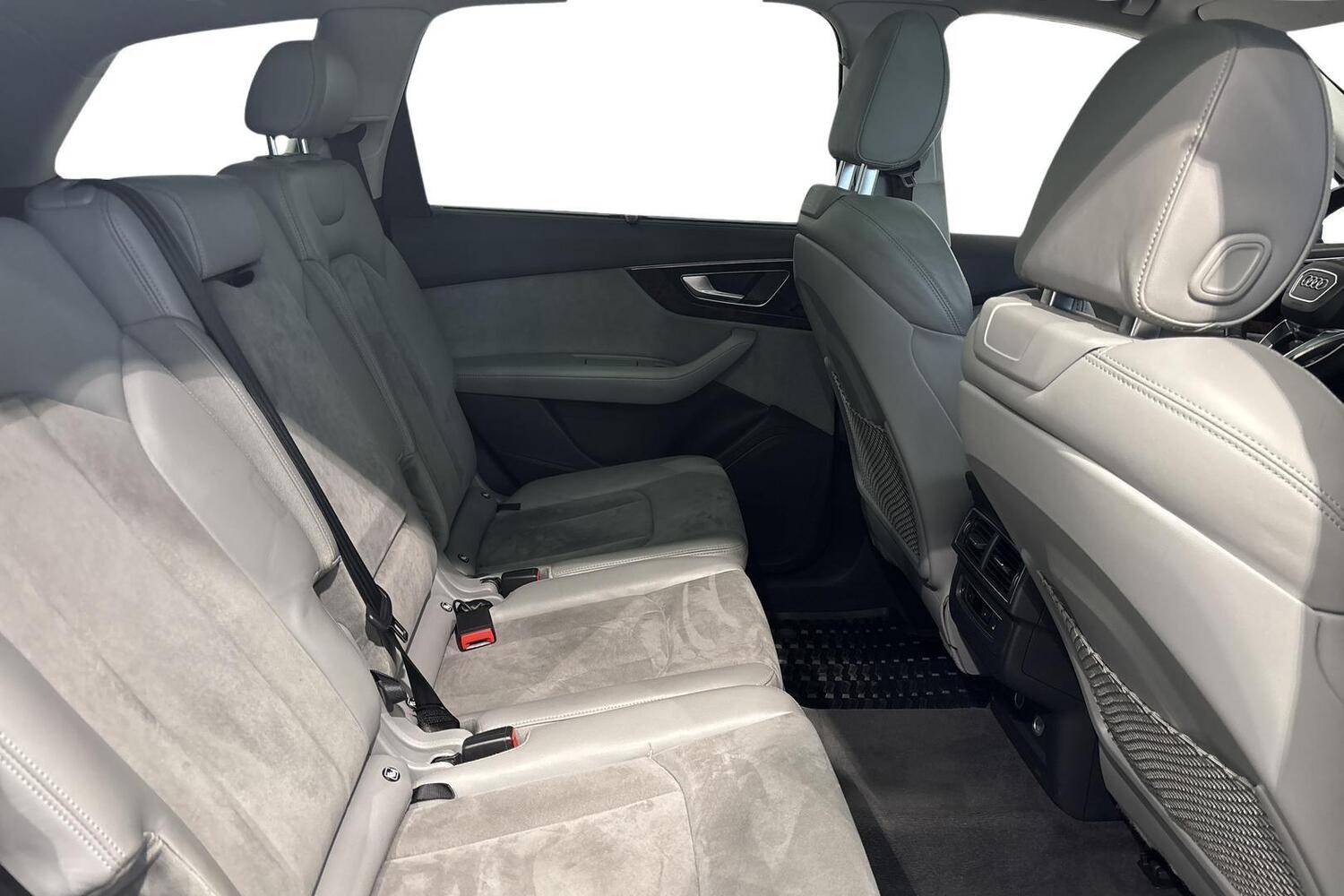 Audi Q7 vaihtoauto