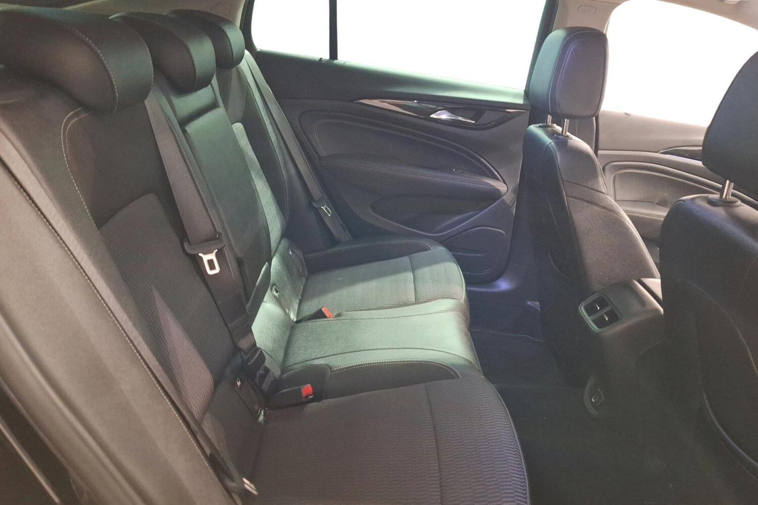 Opel Insignia vaihtoauto