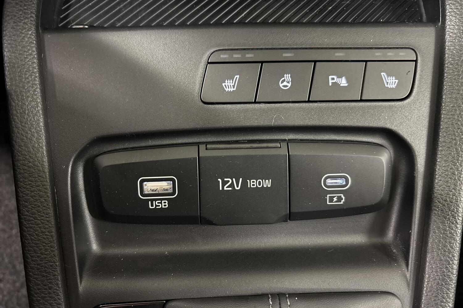 Kia Stonic vaihtoauto