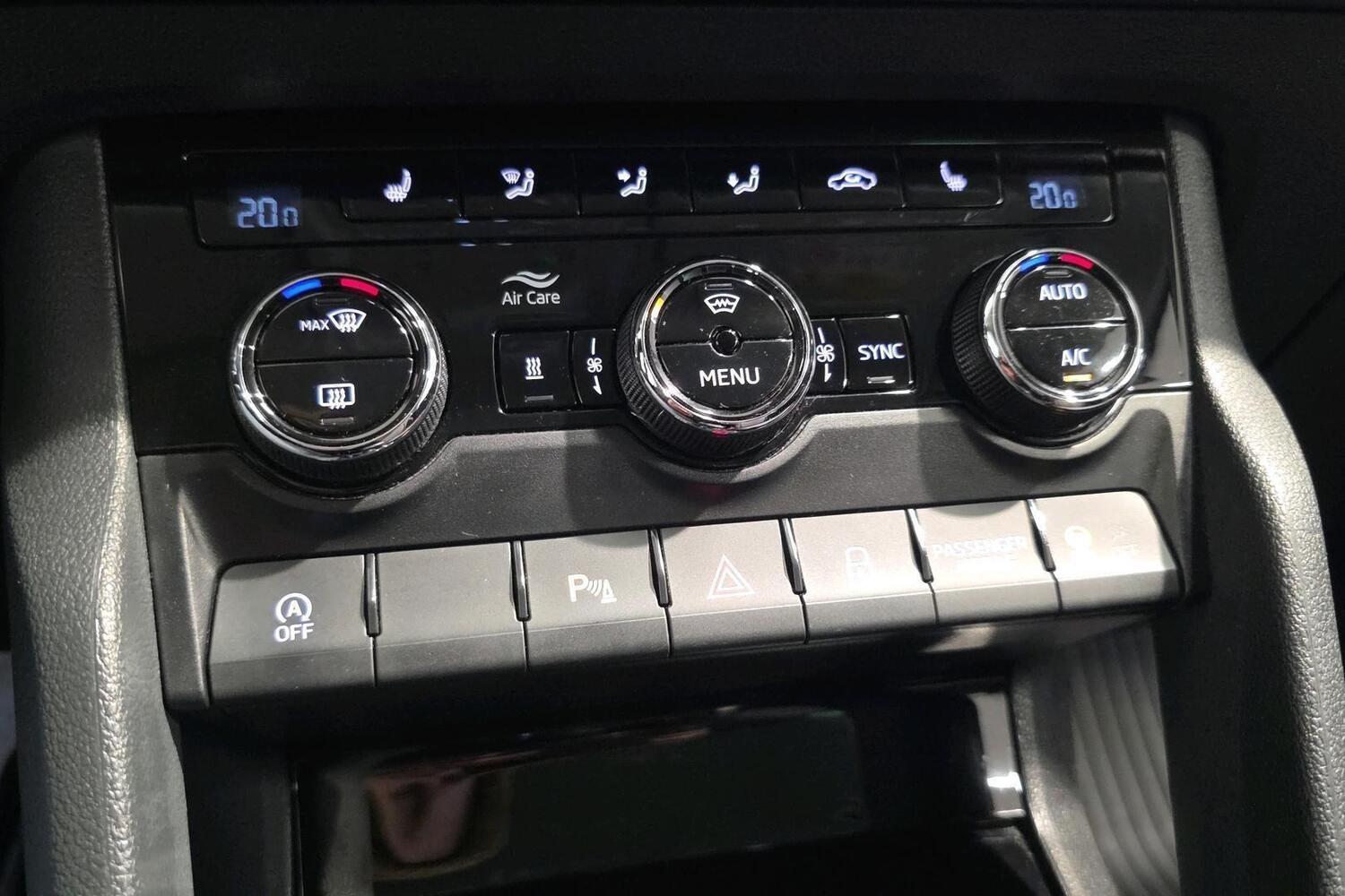 Skoda Karoq vaihtoauto