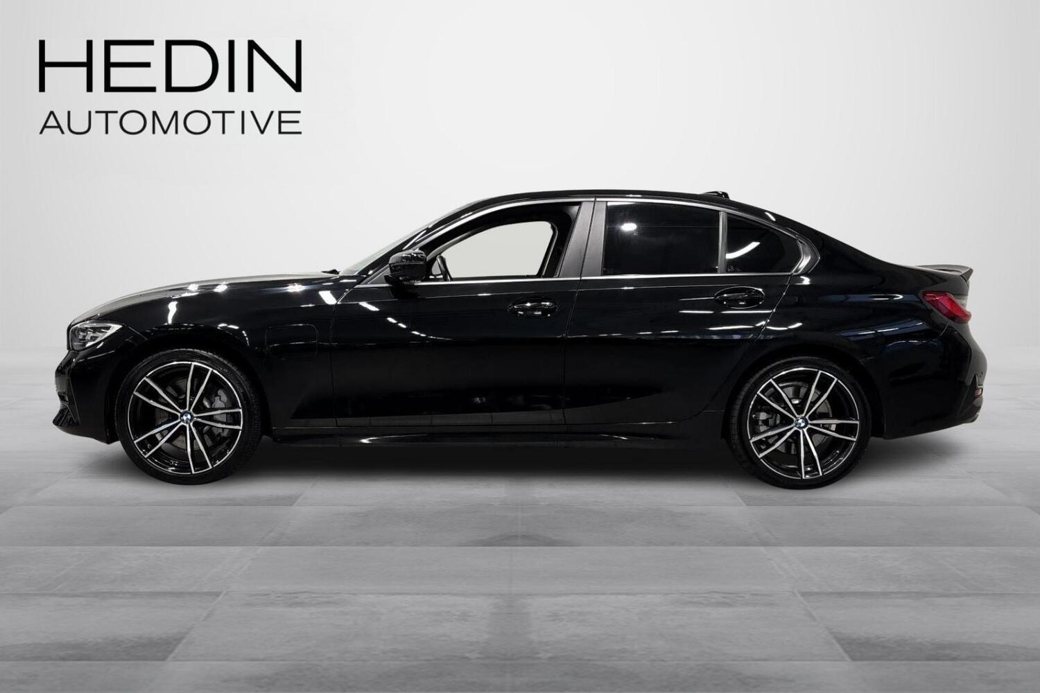 BMW 330 vaihtoauto