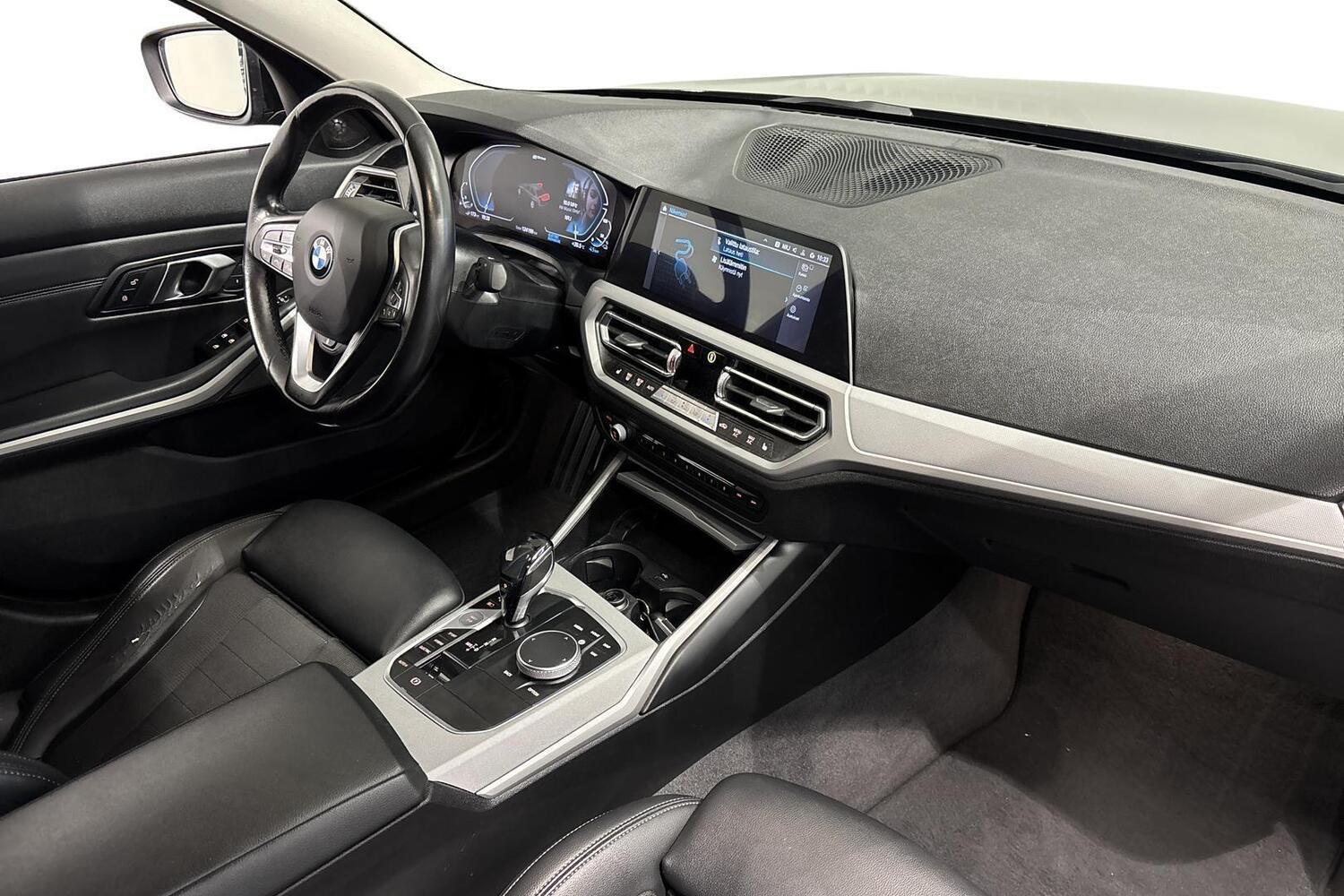 BMW 330 vaihtoauto
