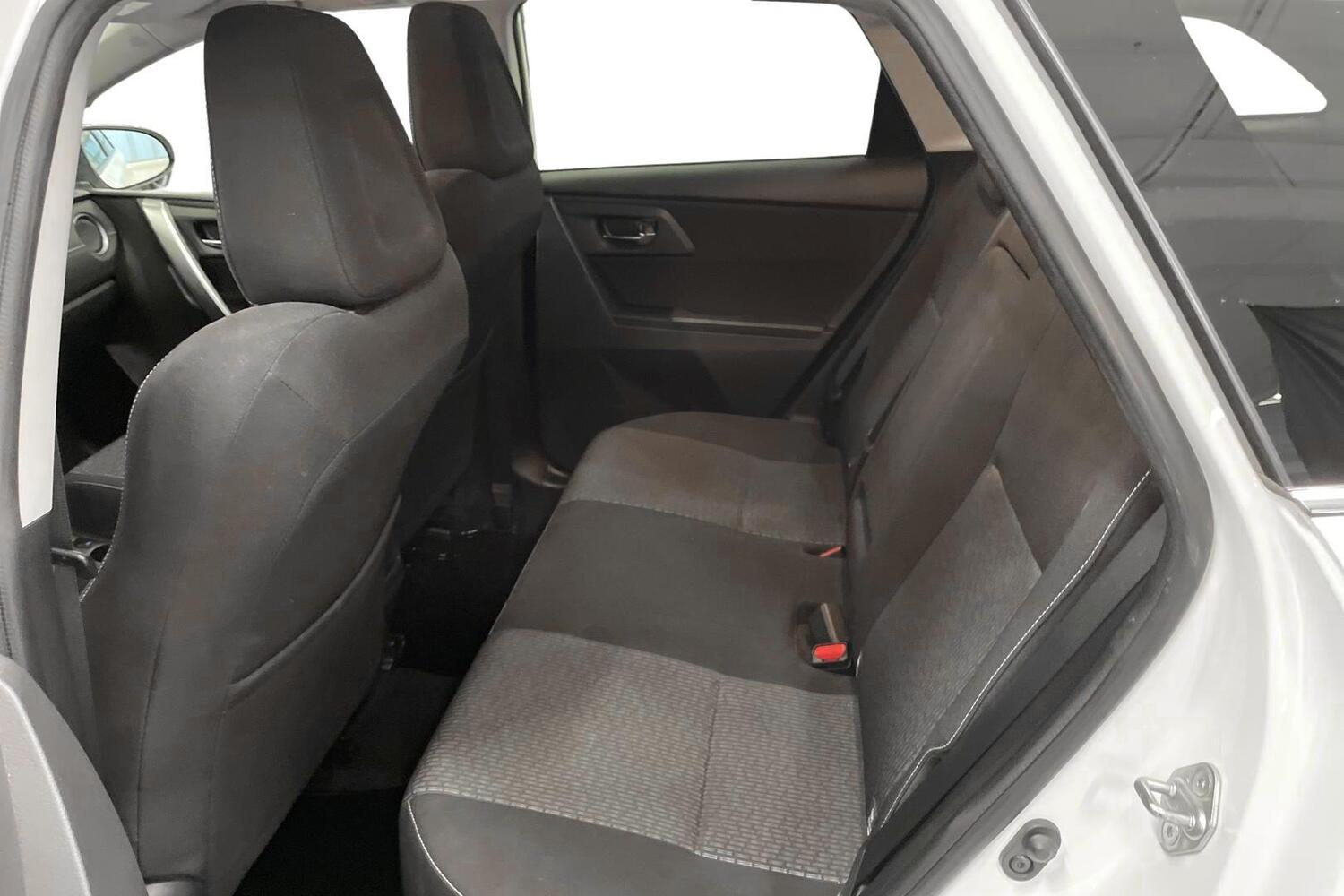 Toyota Auris vaihtoauto