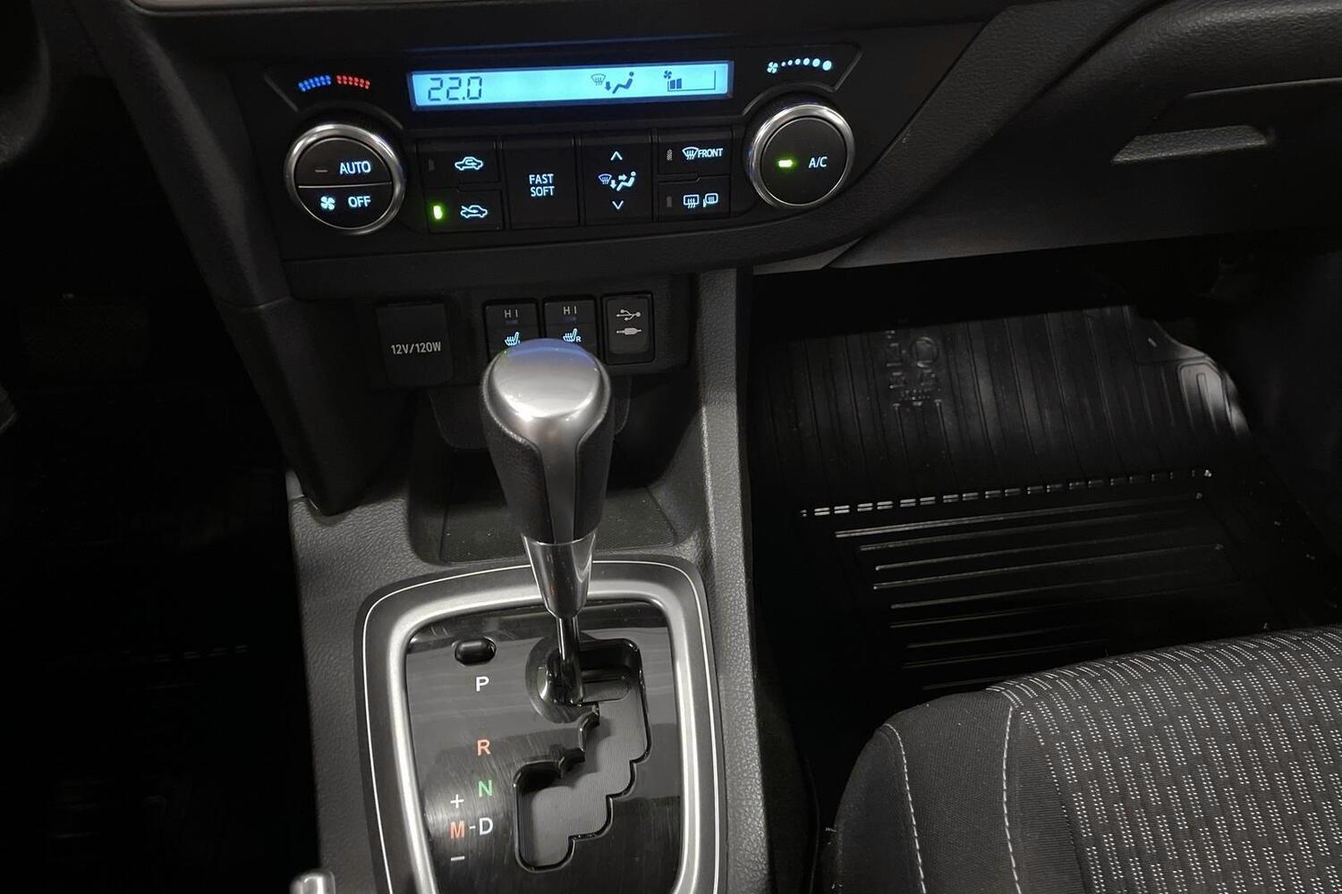 Toyota Auris vaihtoauto