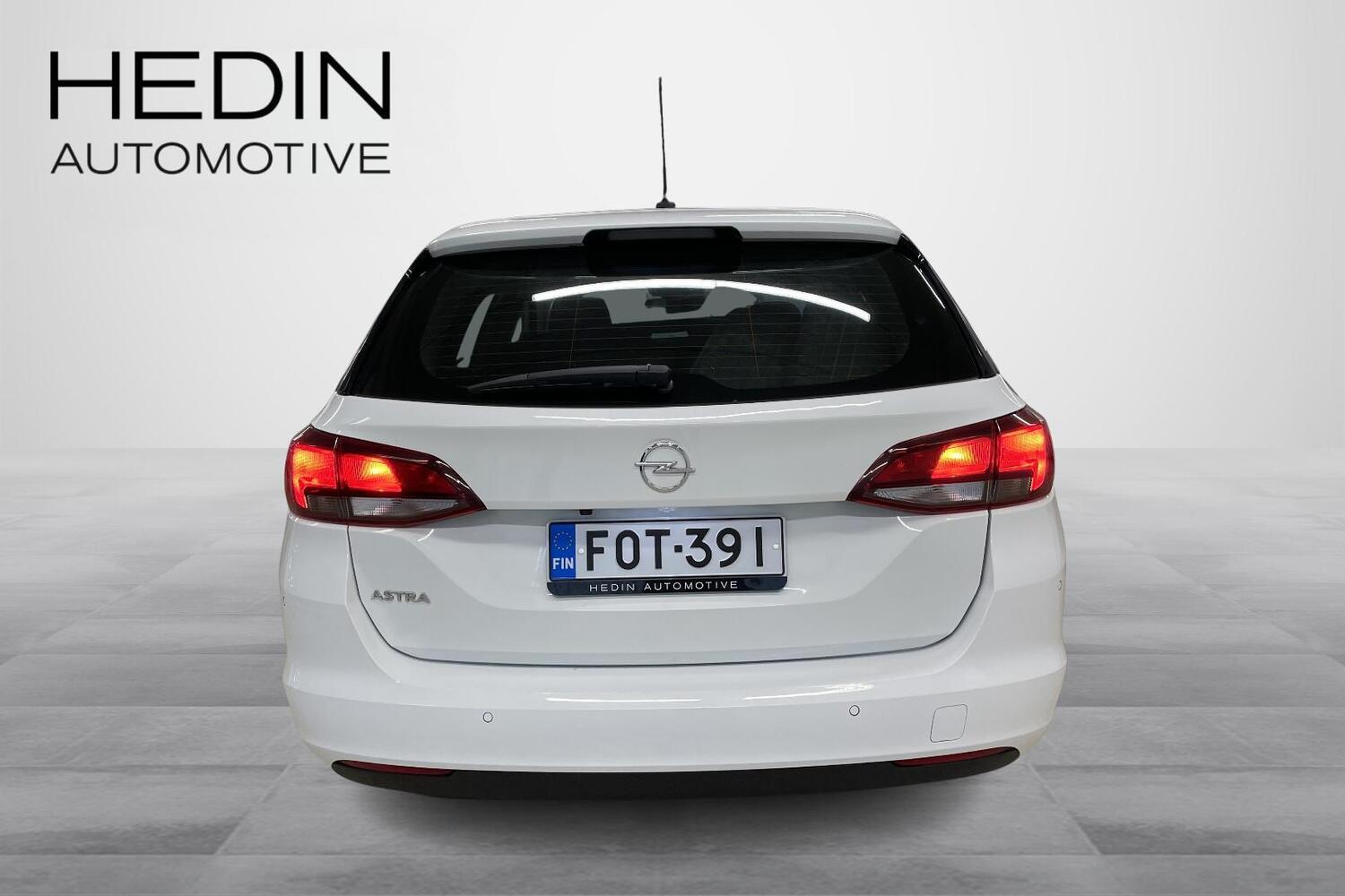 Opel Astra vaihtoauto