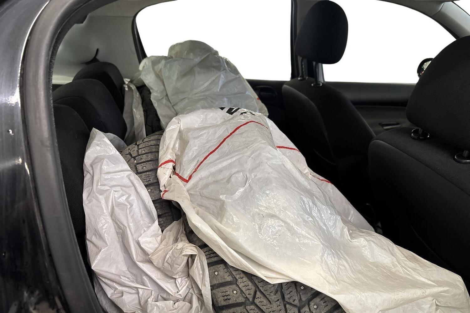 Peugeot 206 + vaihtoauto