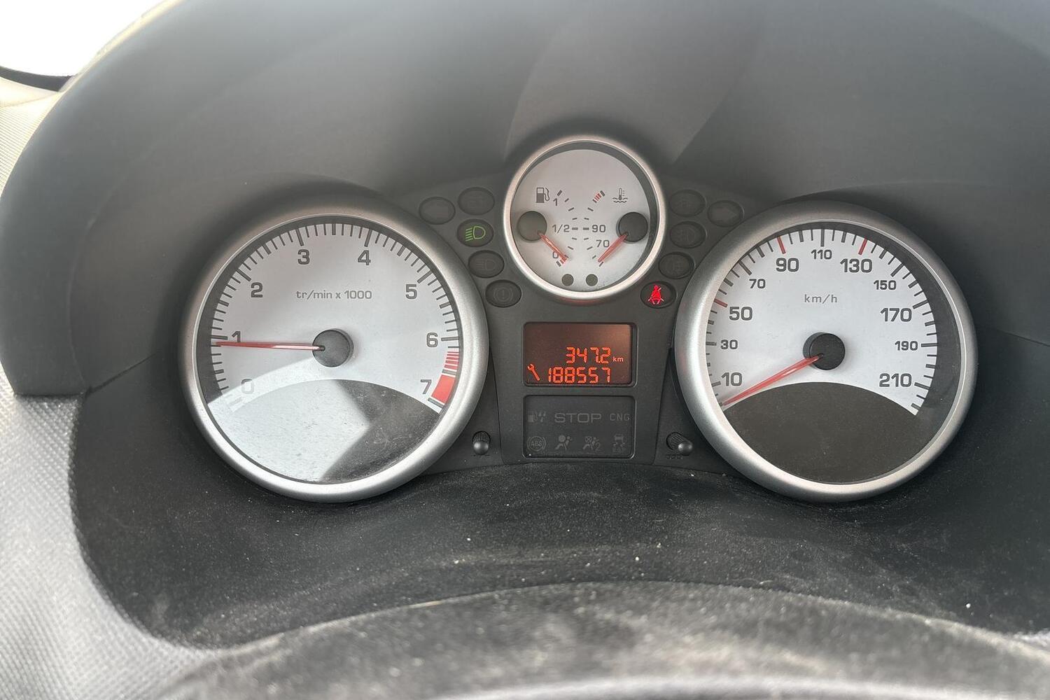 Peugeot 206 + vaihtoauto