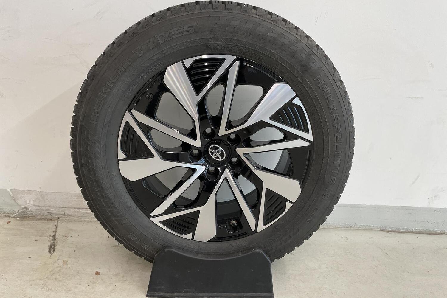Toyota bZ4X vaihtoauto