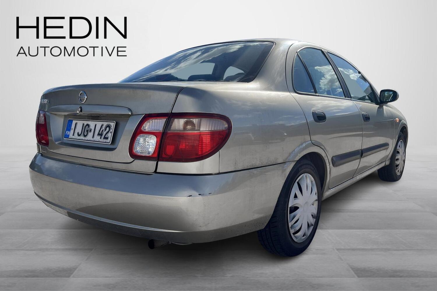 Nissan Almera vaihtoauto