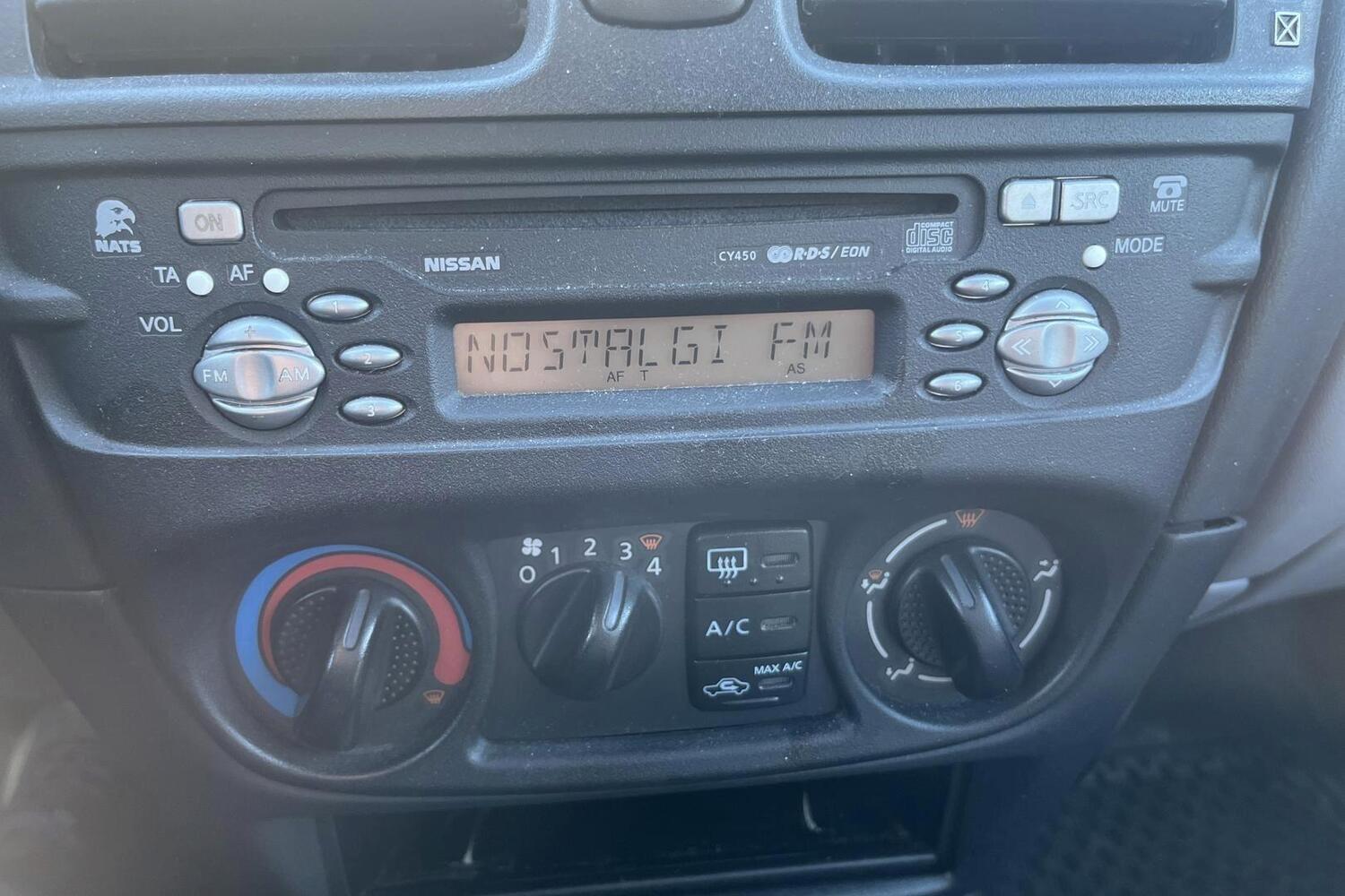 Nissan Almera vaihtoauto