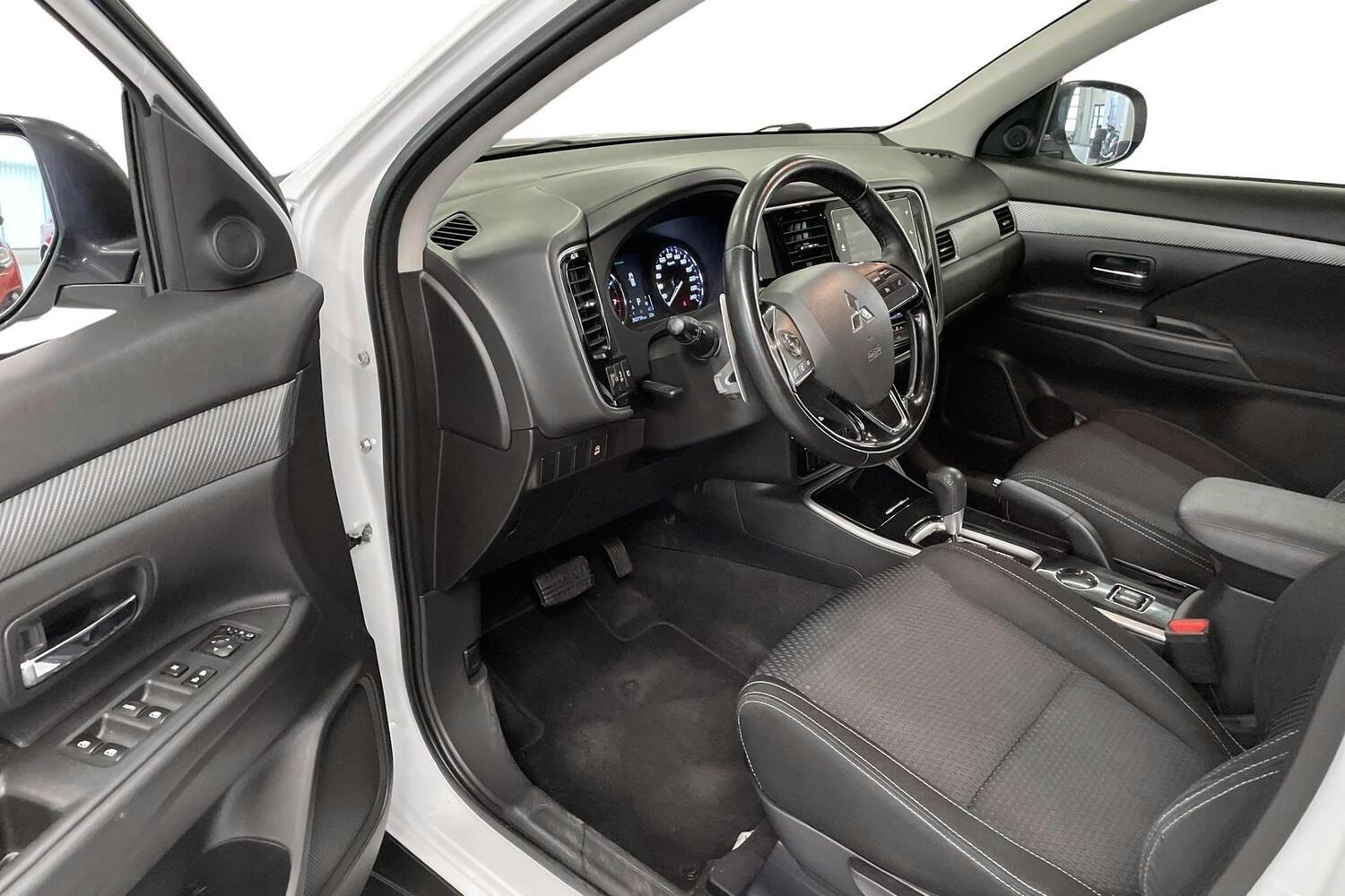 Mitsubishi Outlander vaihtoauto