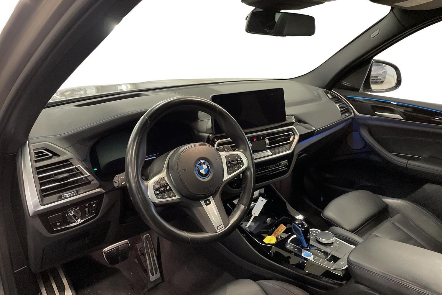 BMW iX3 vaihtoauto