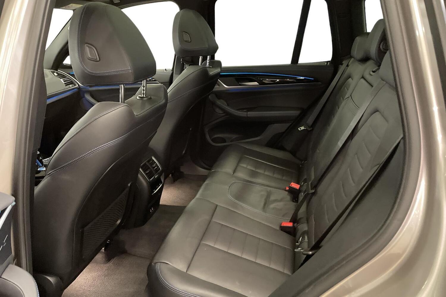 BMW iX3 vaihtoauto