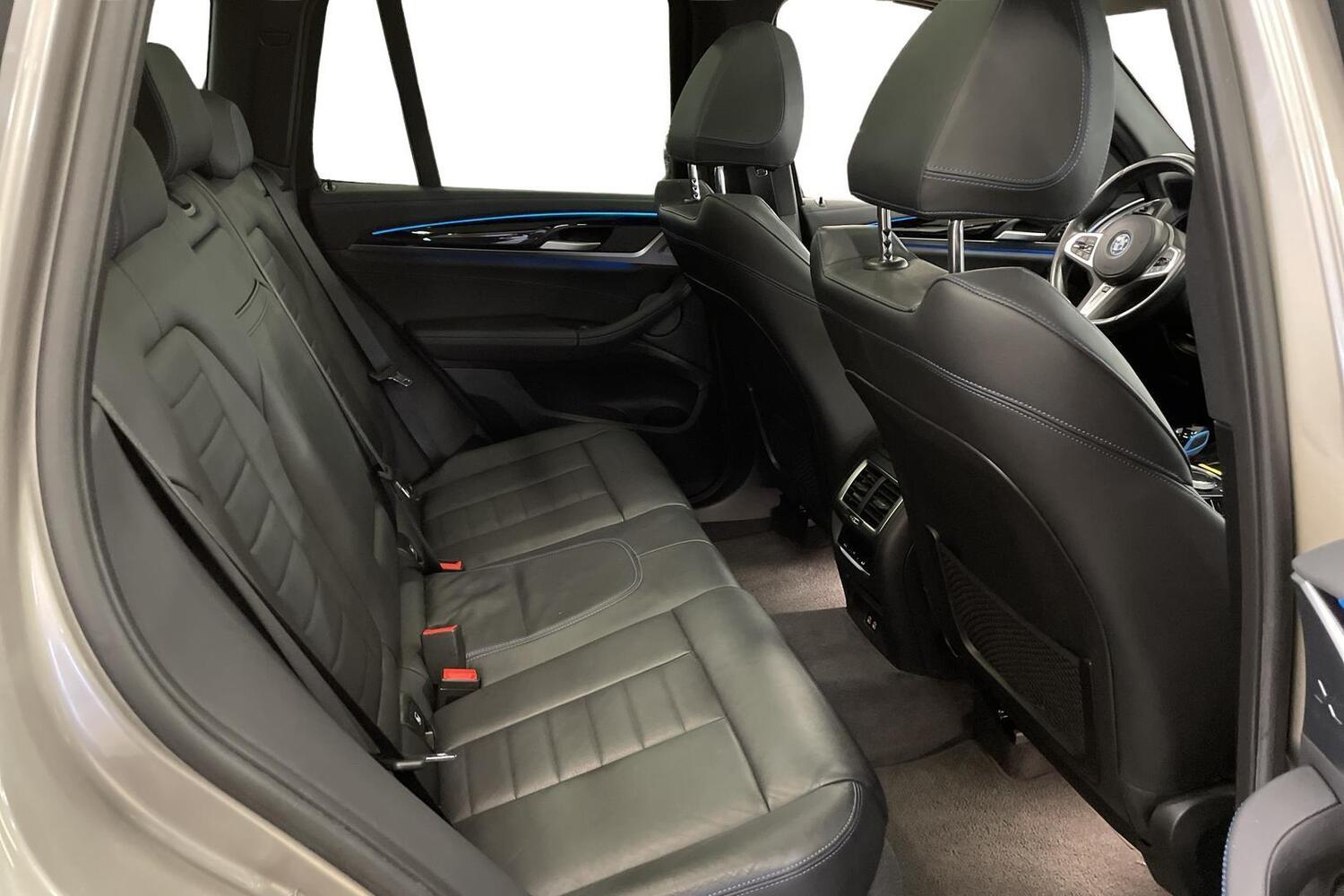 BMW iX3 vaihtoauto