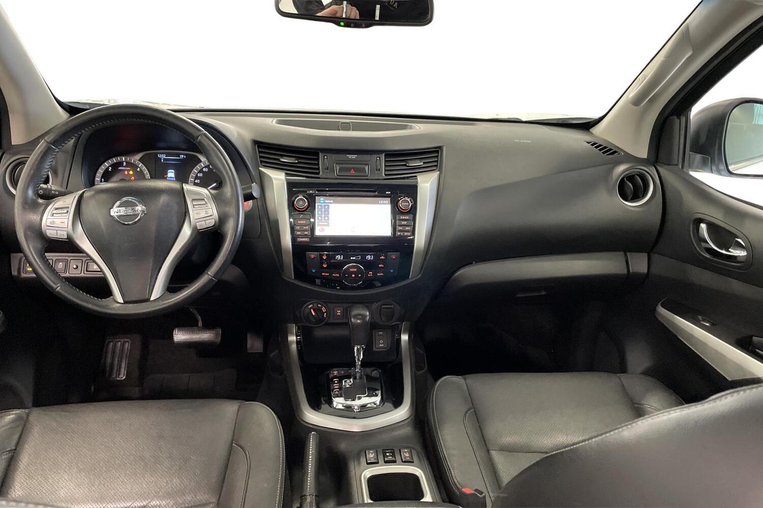 Nissan Navara vaihtoauto
