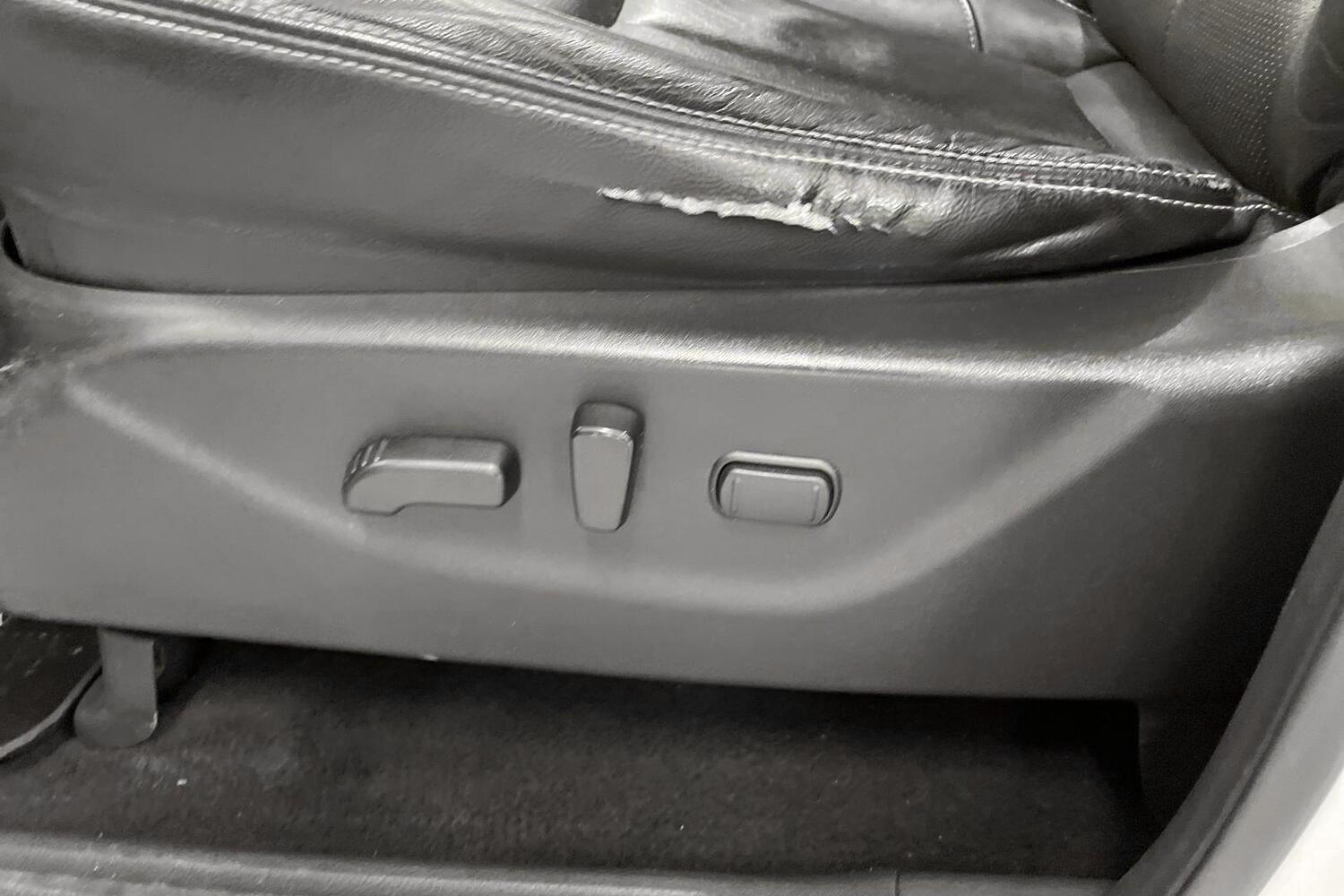 Nissan Navara vaihtoauto