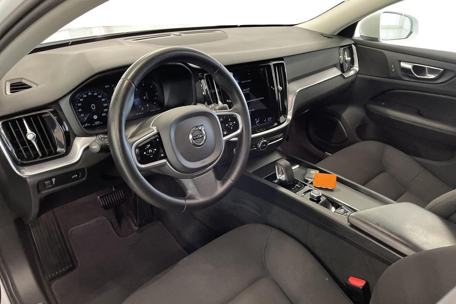 Volvo V60 Cross Country vaihtoauto