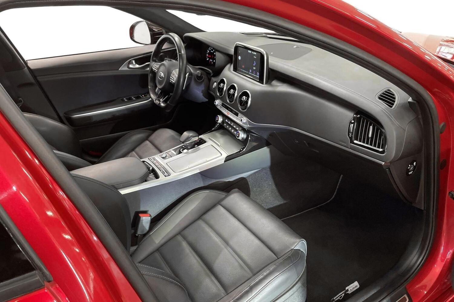 Kia Stinger vaihtoauto