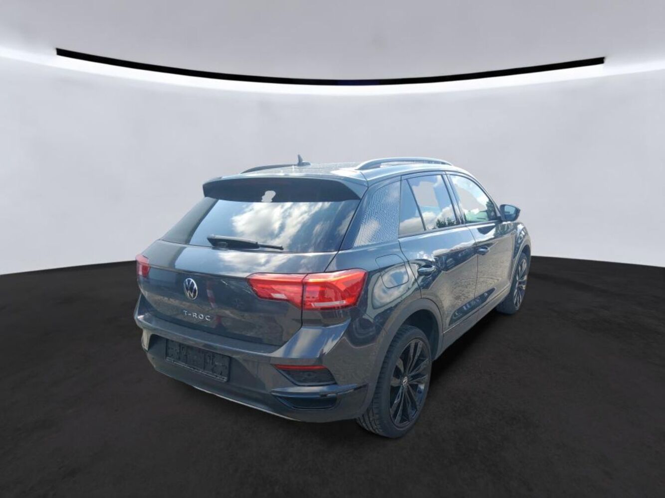 Volkswagen T-Roc vaihtoauto