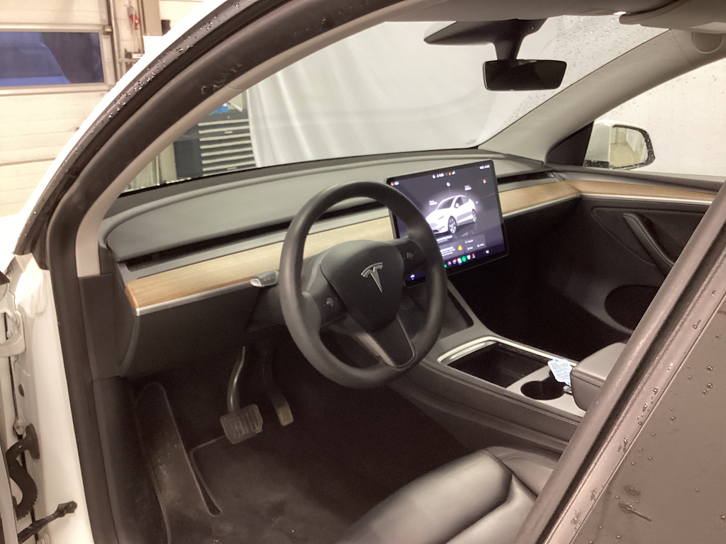 Tesla Model Y vaihtoauto