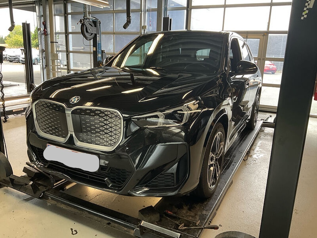 BMW iX1 vaihtoauto