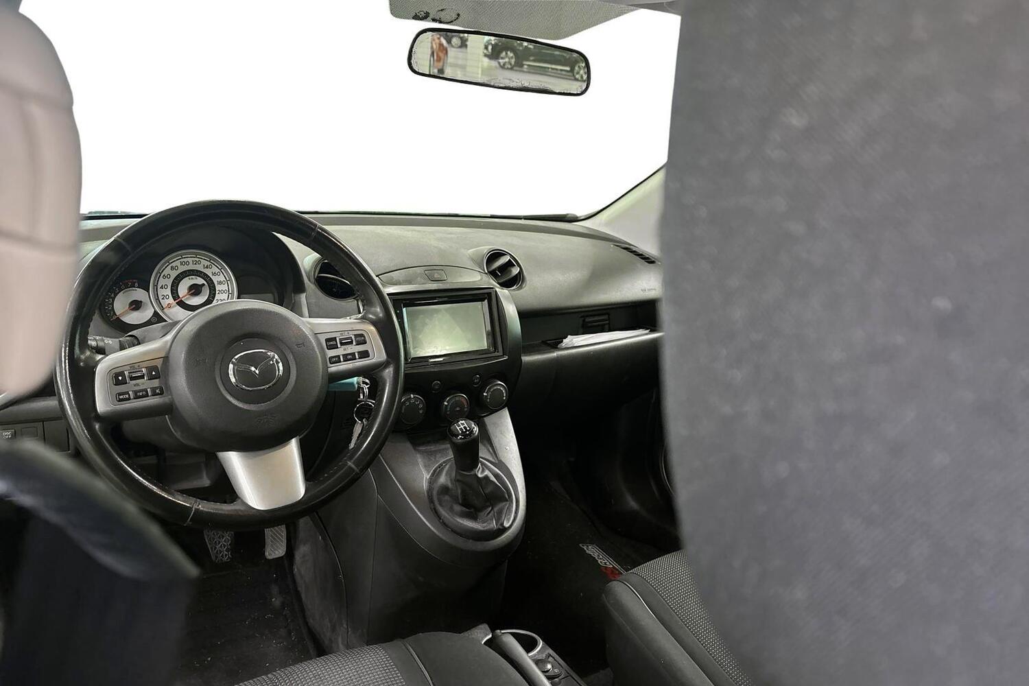 Mazda 2 vaihtoauto