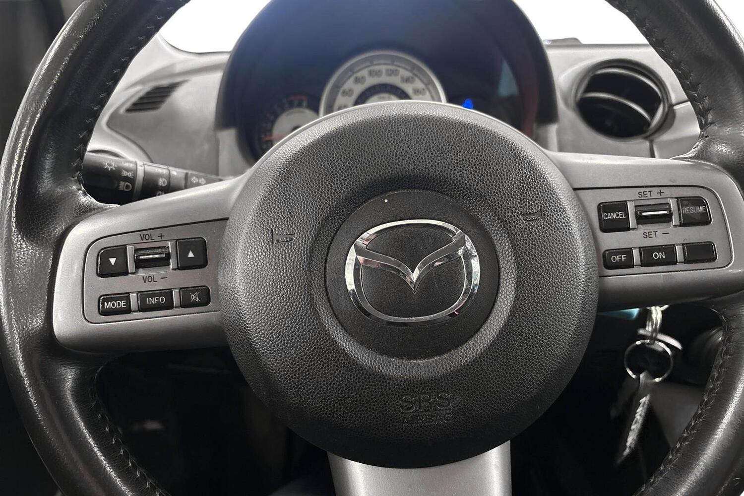 Mazda 2 vaihtoauto