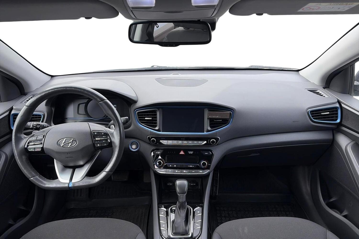 Hyundai IONIQ plug-in vaihtoauto