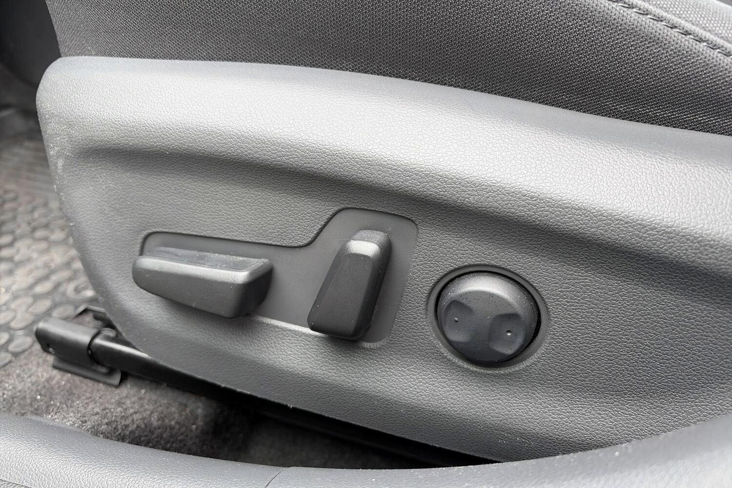 Hyundai IONIQ plug-in vaihtoauto