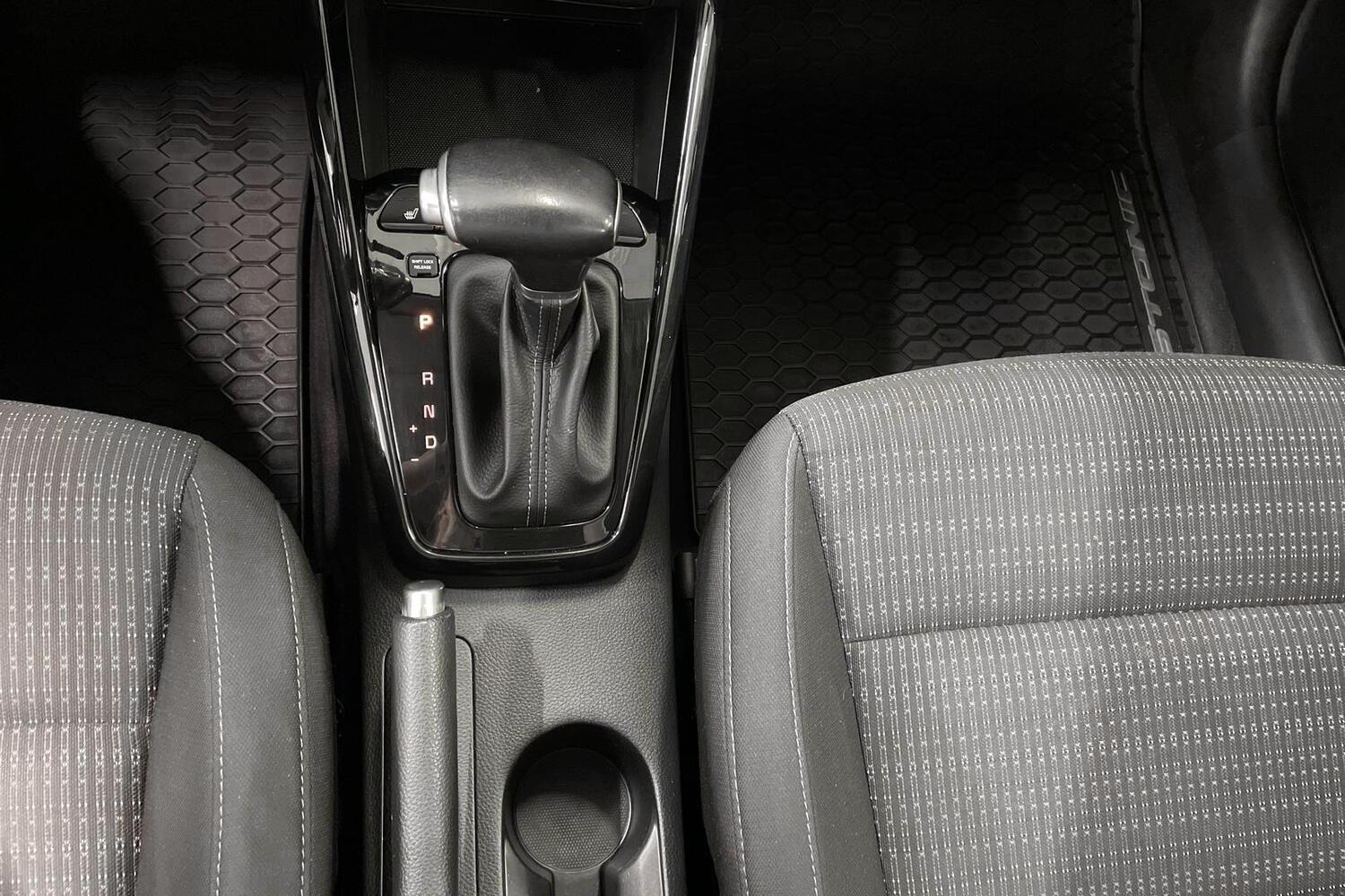 Kia Stonic vaihtoauto