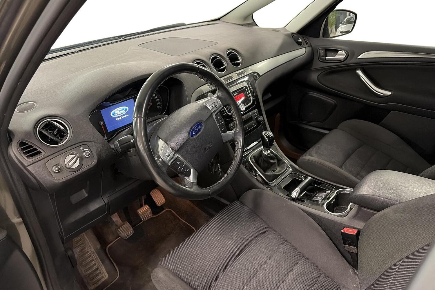 Ford S-MAX vaihtoauto