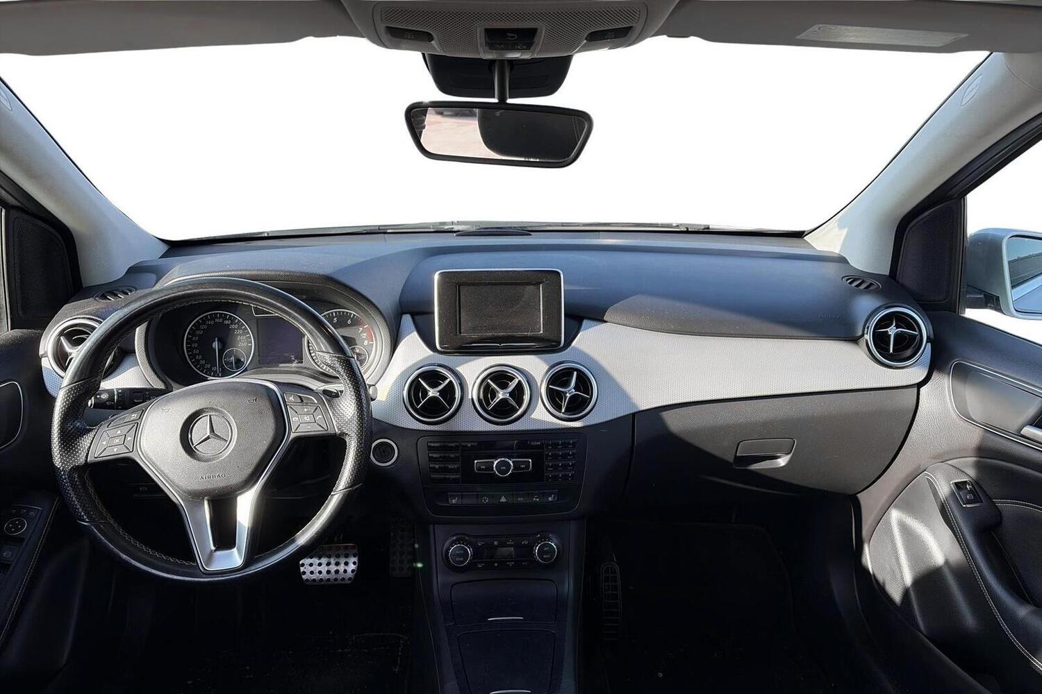 Mercedes-Benz B vaihtoauto