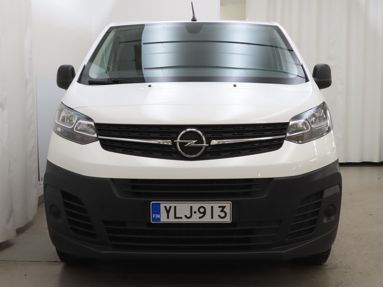 Opel Vivaro vaihtoauto